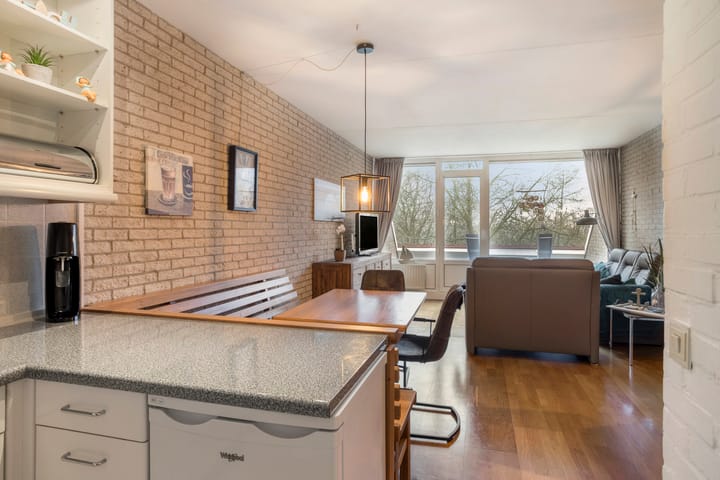 Foto 8 van Hageweg "'t Centrum" 58