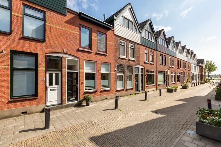 Foto 2 van De la Reystraat 3