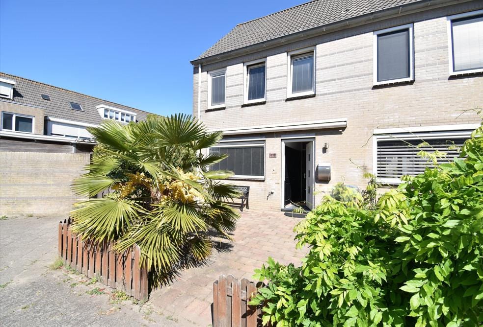 Hoekwoning aan Cornelis Edelmanstraat 13, Purmerend