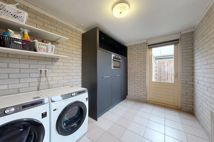 Photo 24 of Walstraat 3