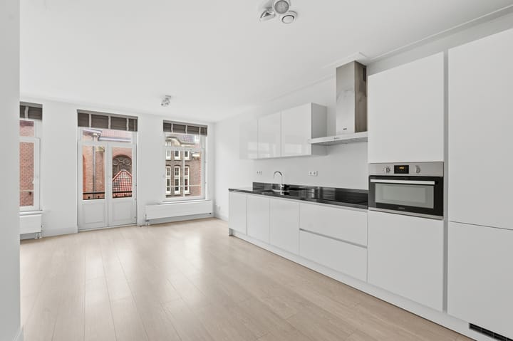 Foto 3 van Van Ostadestraat 202-3