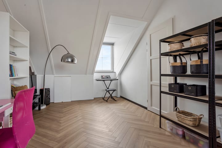 Photo 36 of Burggraaf 8