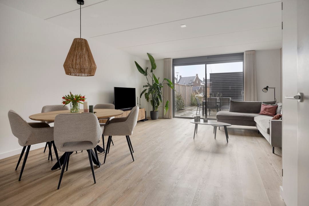 Foto 11 van Johan Roebersstraat 102