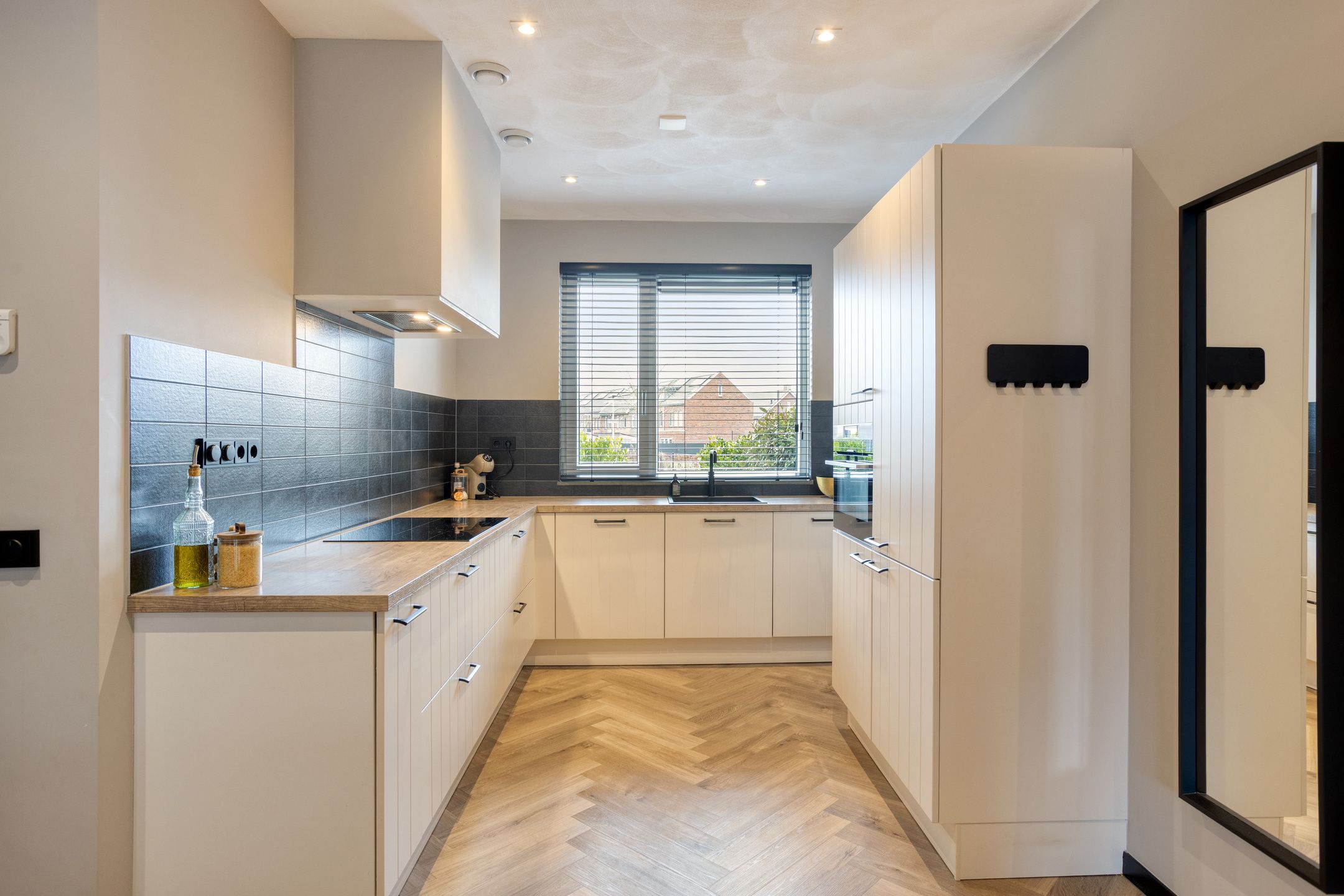 Foto 3 van Koninginnepage 21