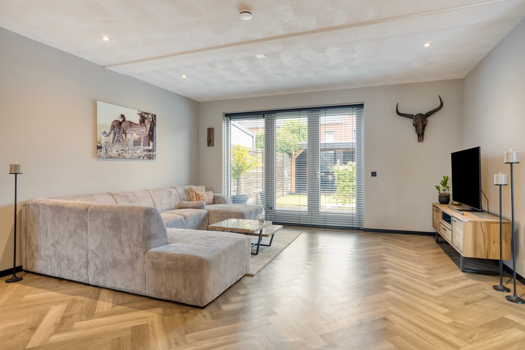 Foto 13 van Koninginnepage 21