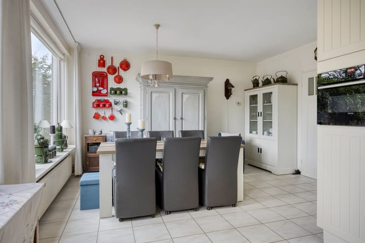 Foto 6 van Weegbree 75