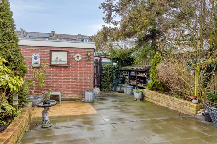 Foto 26 van Weegbree 75