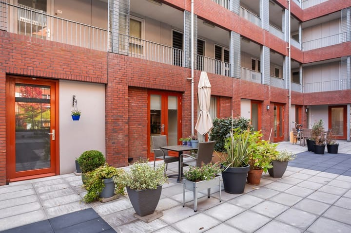 Photo 5 of Spireastraat 3