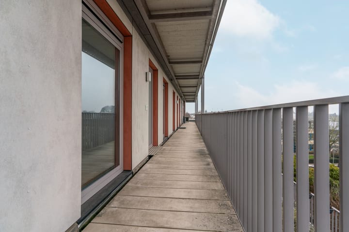 Foto 9 van Churchillplein 14