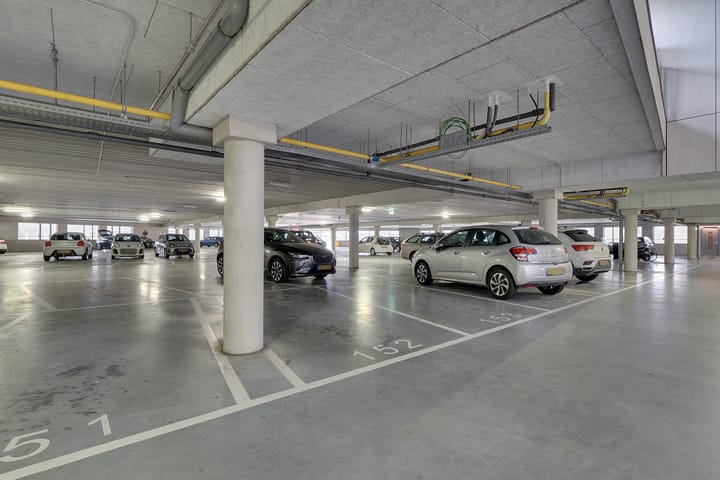 Foto 32 van Churchillplein 14