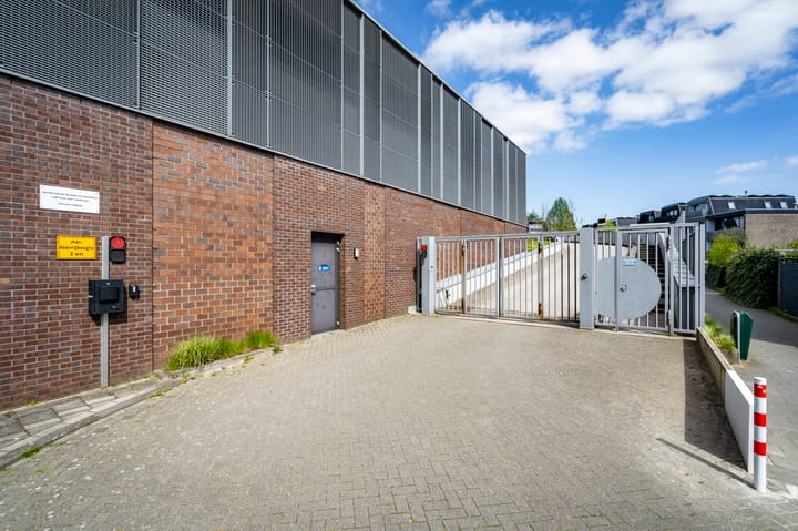 Foto 35 van Churchillplein 14