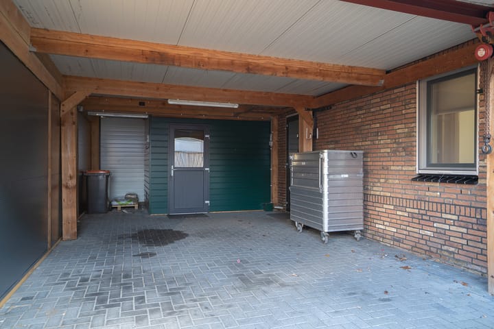 Foto 37 van Fokkerweg 48-B