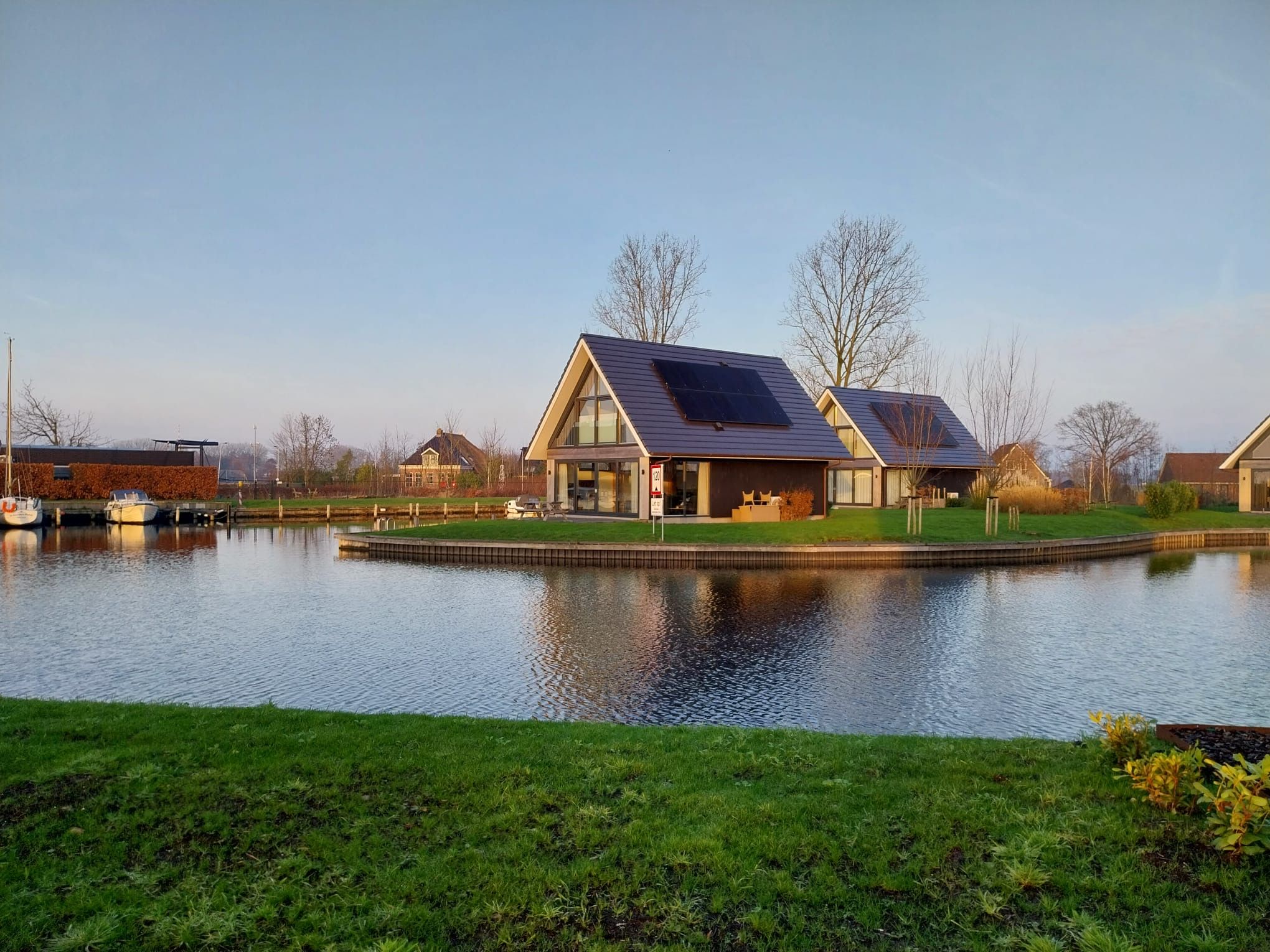 3-bedroom freehold villa in De Veenhoop — photo 3 of 5