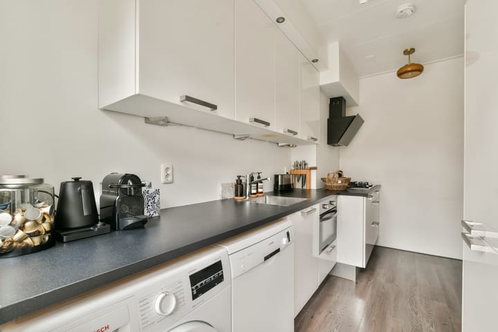 Photo 14 of Zaanstraat 185