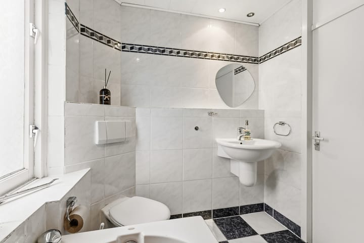 Foto 25 van Galerij 23