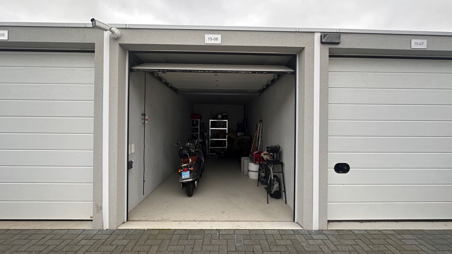 Bekijk foto 1 van Van der Sterrweg 15-8