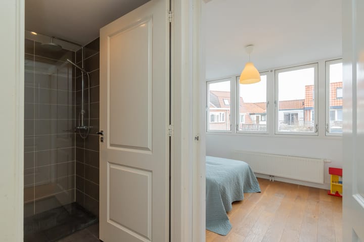 Photo 18 of Generaal De la Reijstraat 68