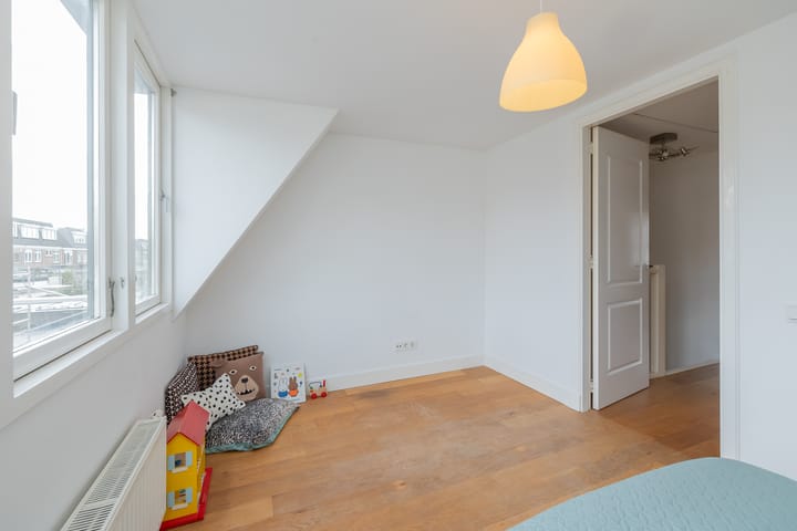 Photo 20 of Generaal De la Reijstraat 68