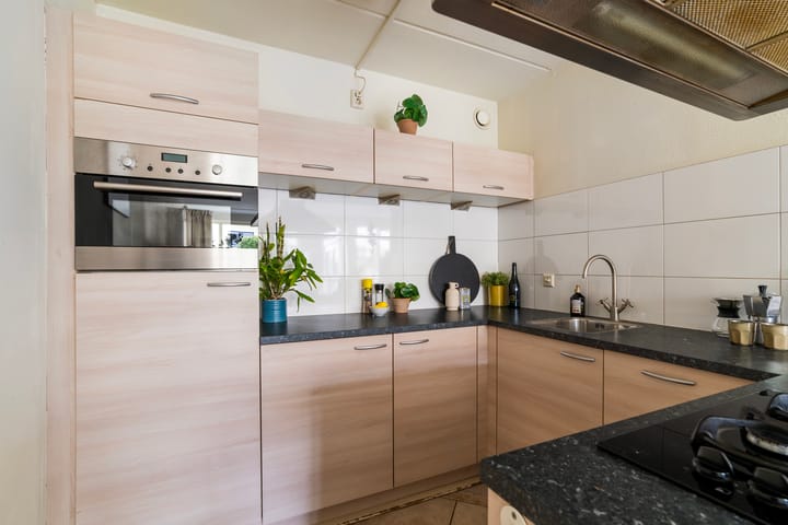 Photo 12 of Aletta Jacobsstraat 56