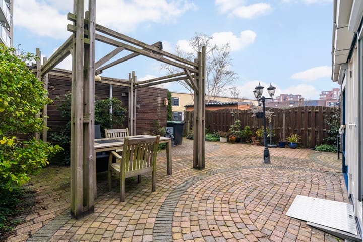 Photo 20 of Aletta Jacobsstraat 56