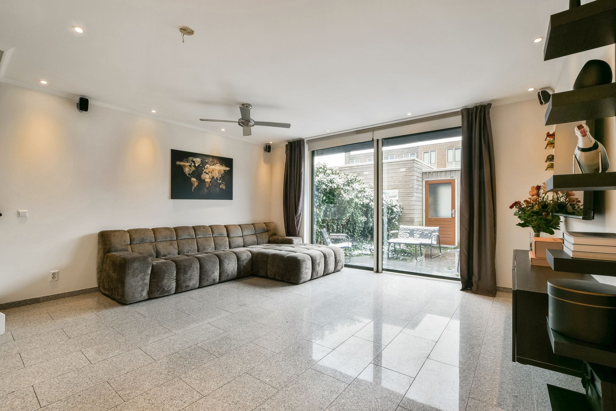 Photo 3 of Anubisstraat 102