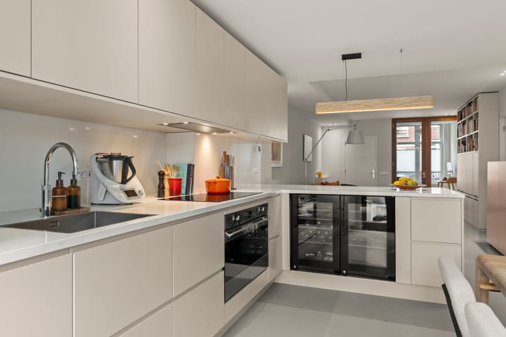 Foto 18 van Joan Melchior Kemperstraat 52