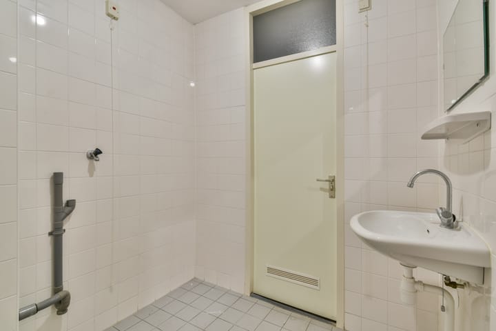 Photo 21 of Postjeskade 65-B