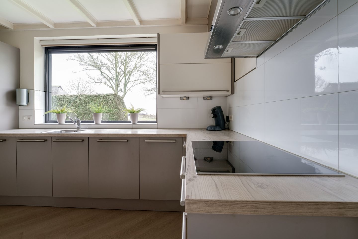 Foto 25 van Witte Kruis 123