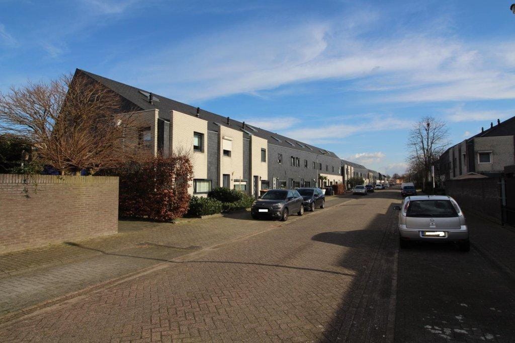 Photo 24 of Metslawierstraat 111