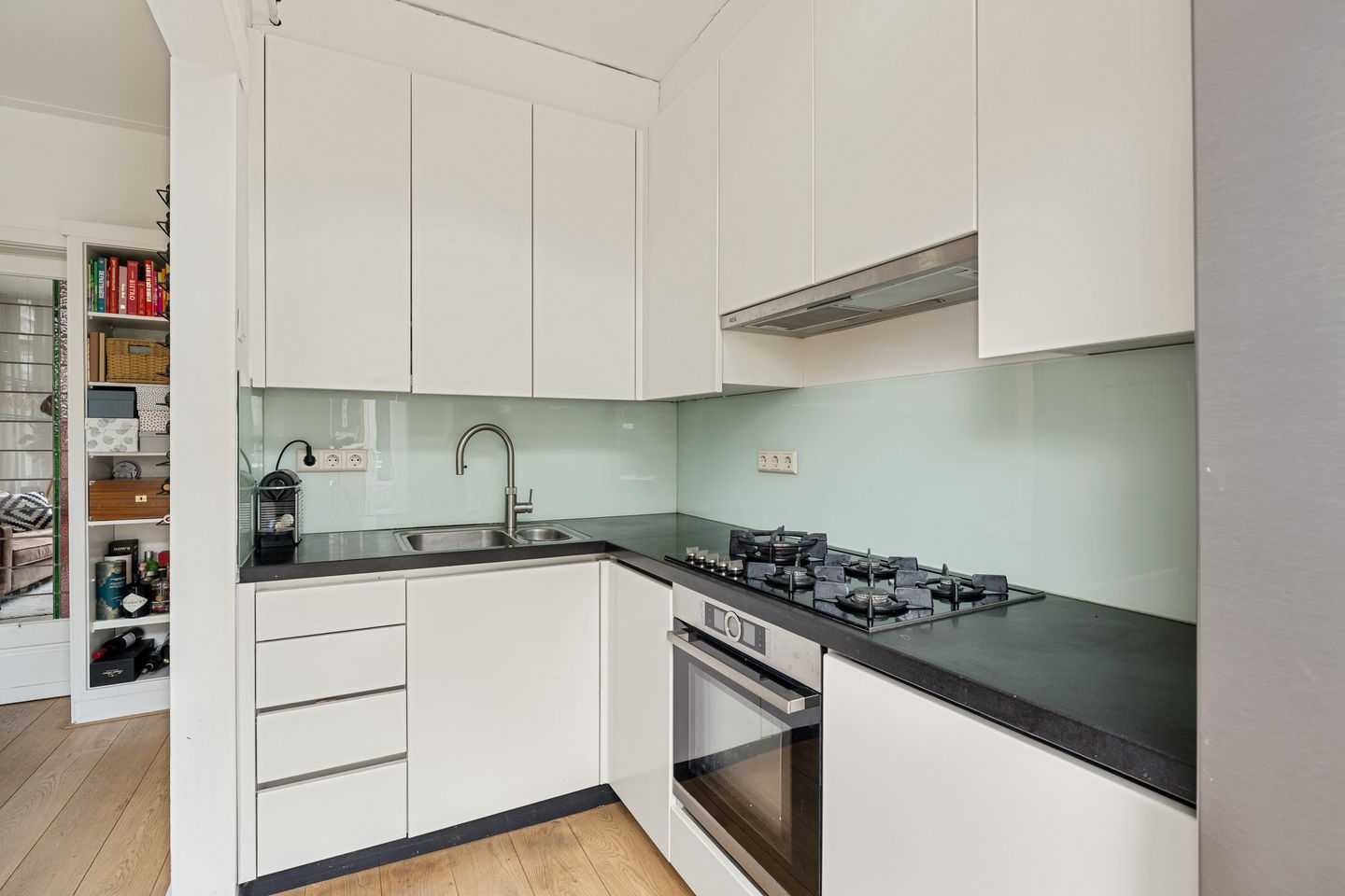 Foto 14 van Van der Goesstraat 49