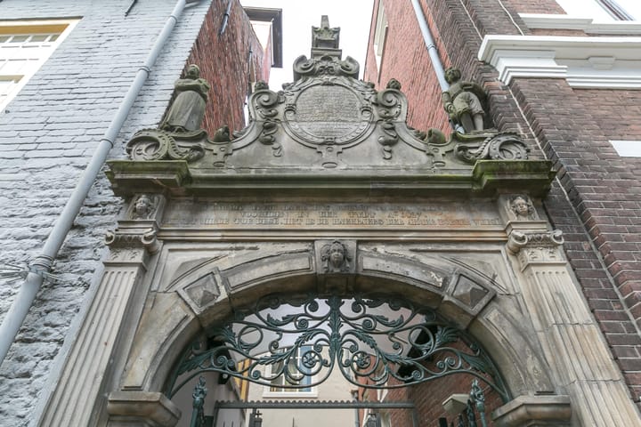 Foto 8 van Rodeweeshuisstraat 113