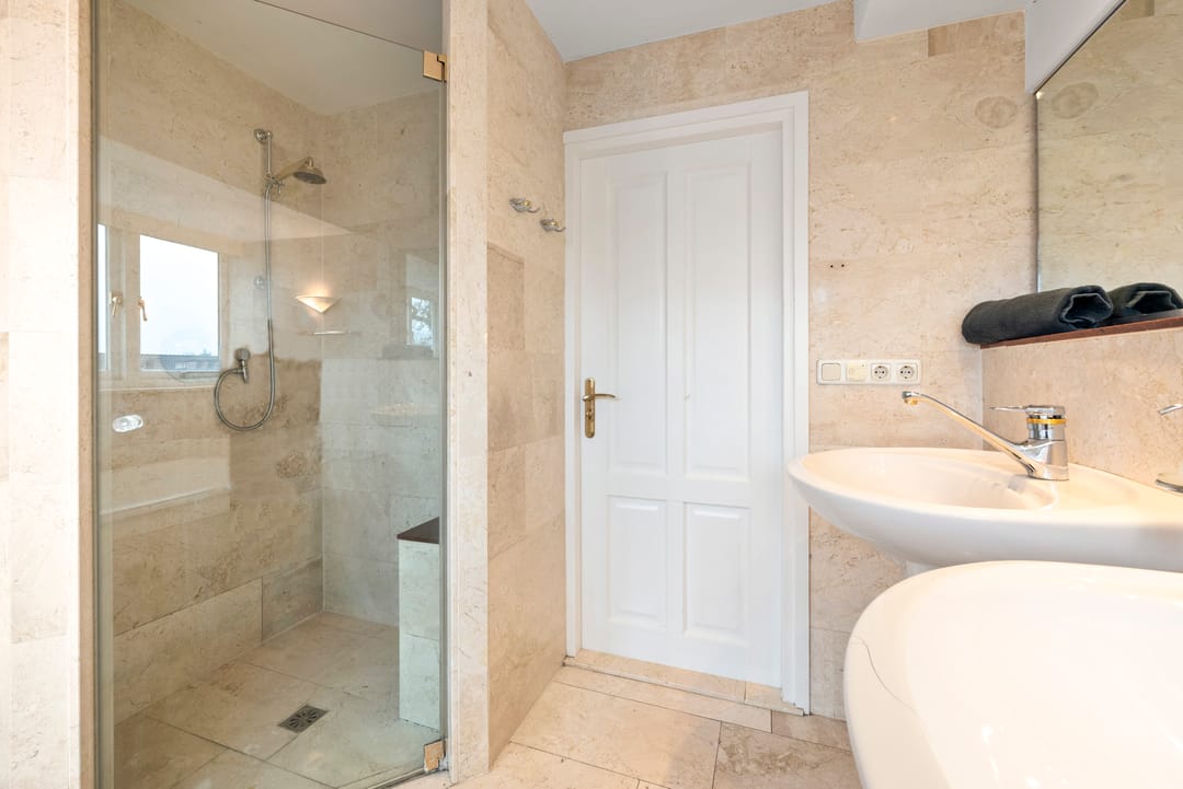 Photo 46 of Huizerweg 12