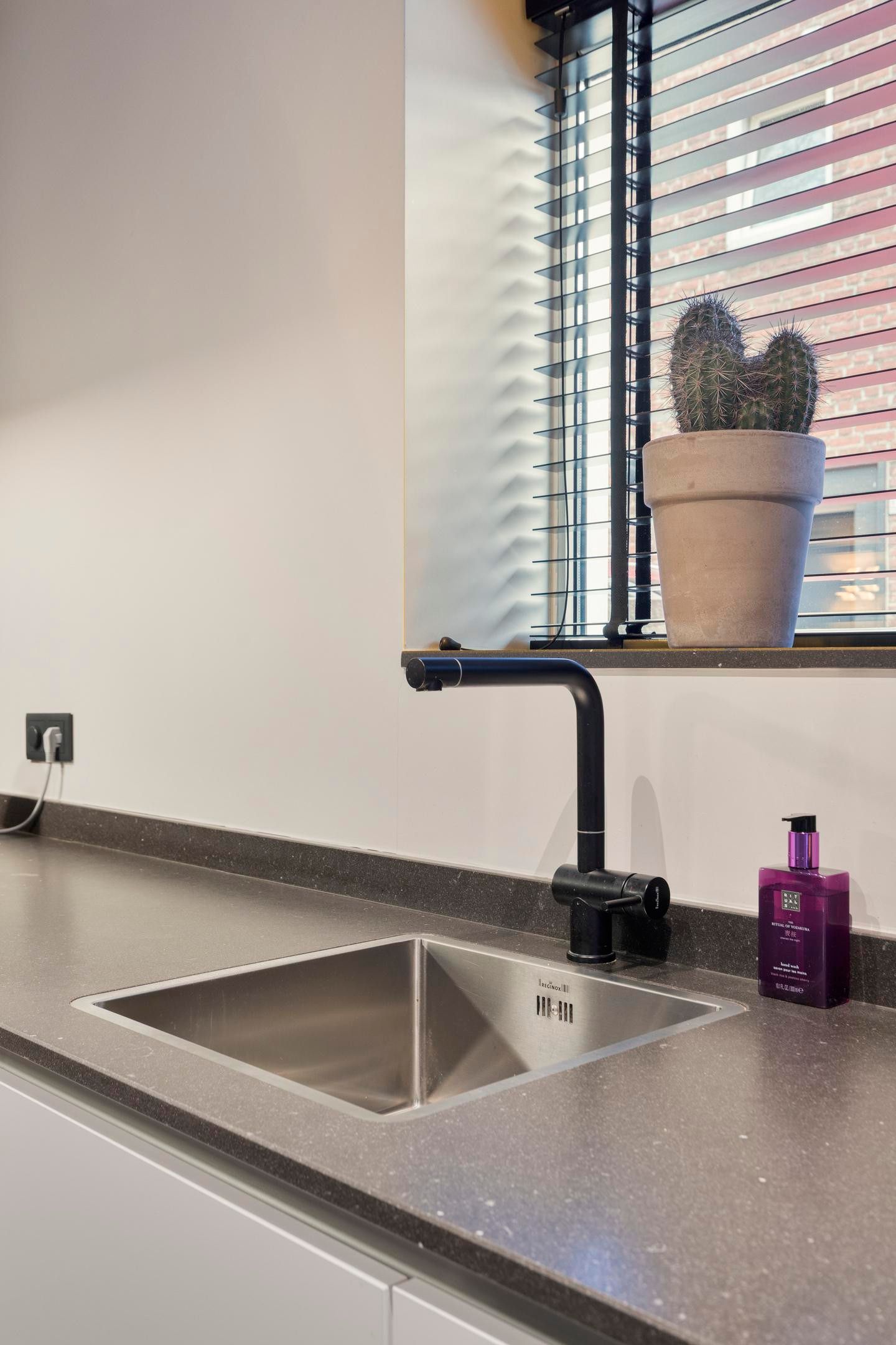 Foto 12 van Ringbaan-Zuid 147