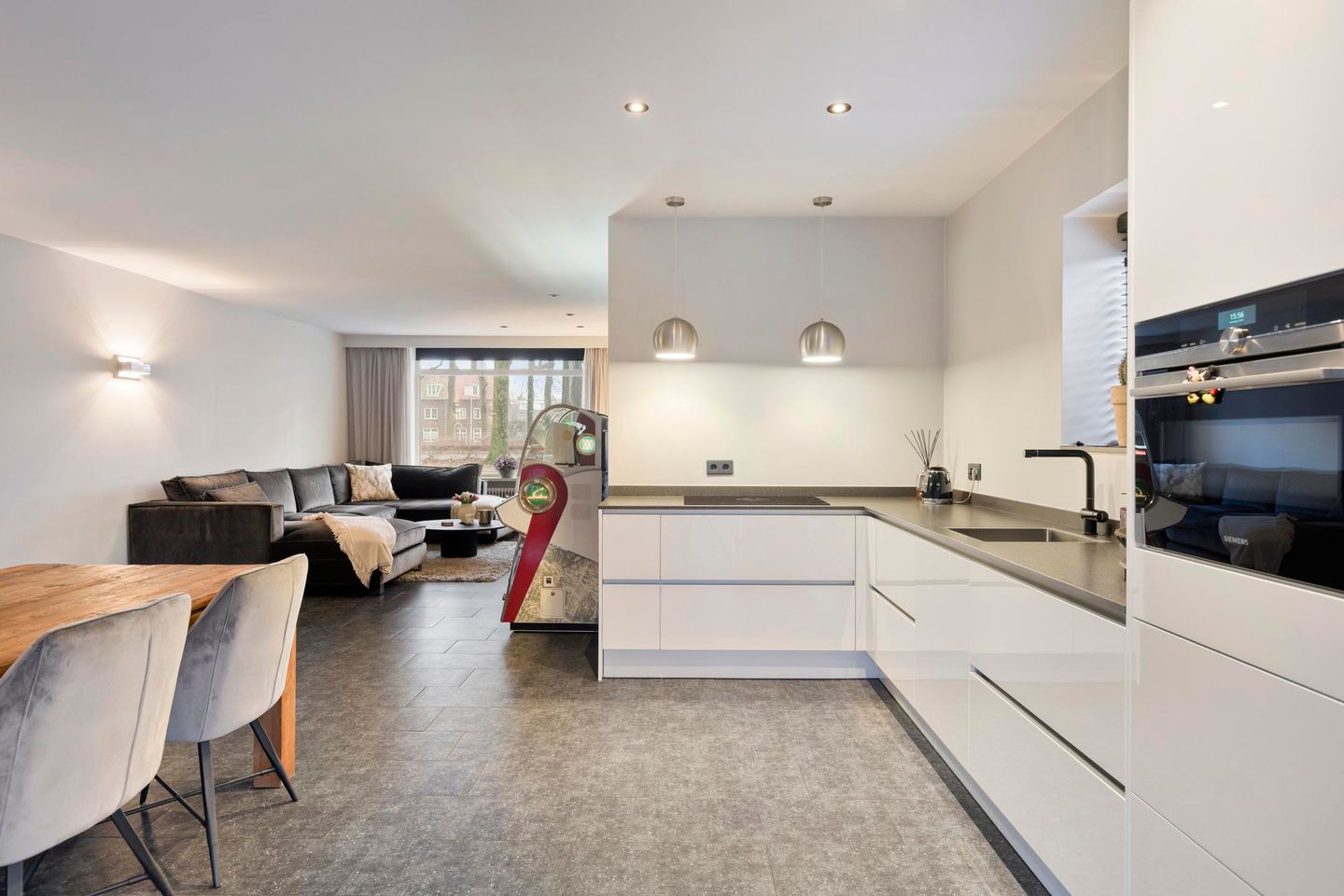 Foto 14 van Ringbaan-Zuid 147