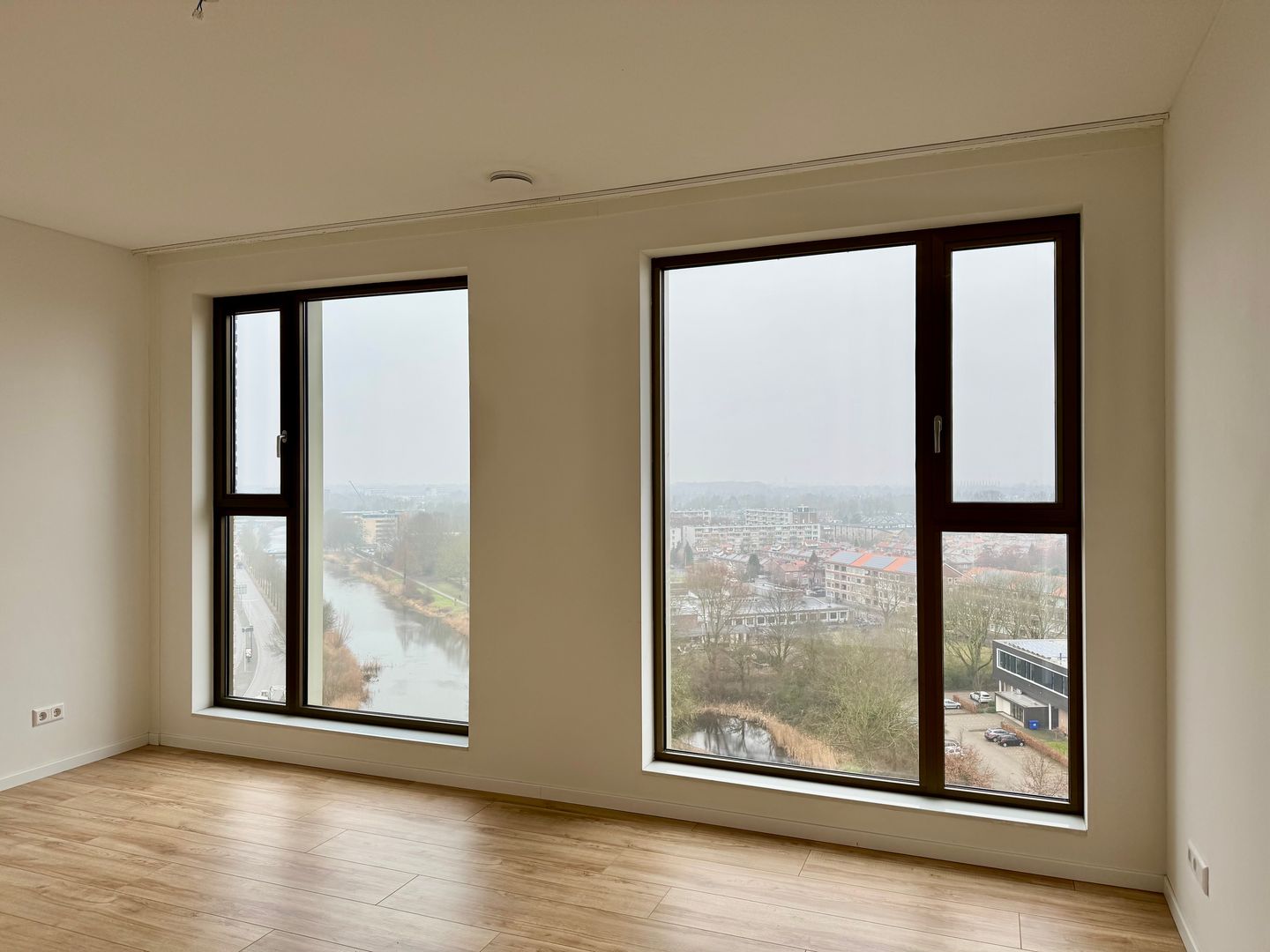 Foto 19 van Aalscholverpad 165