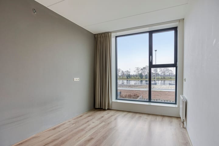 Foto 12 van Bachstraat 11