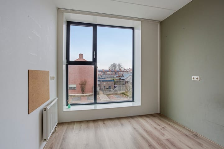 Foto 14 van Bachstraat 11