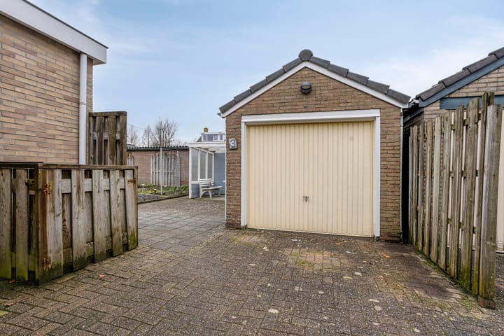 Foto 25 van Geraniumstraat 3