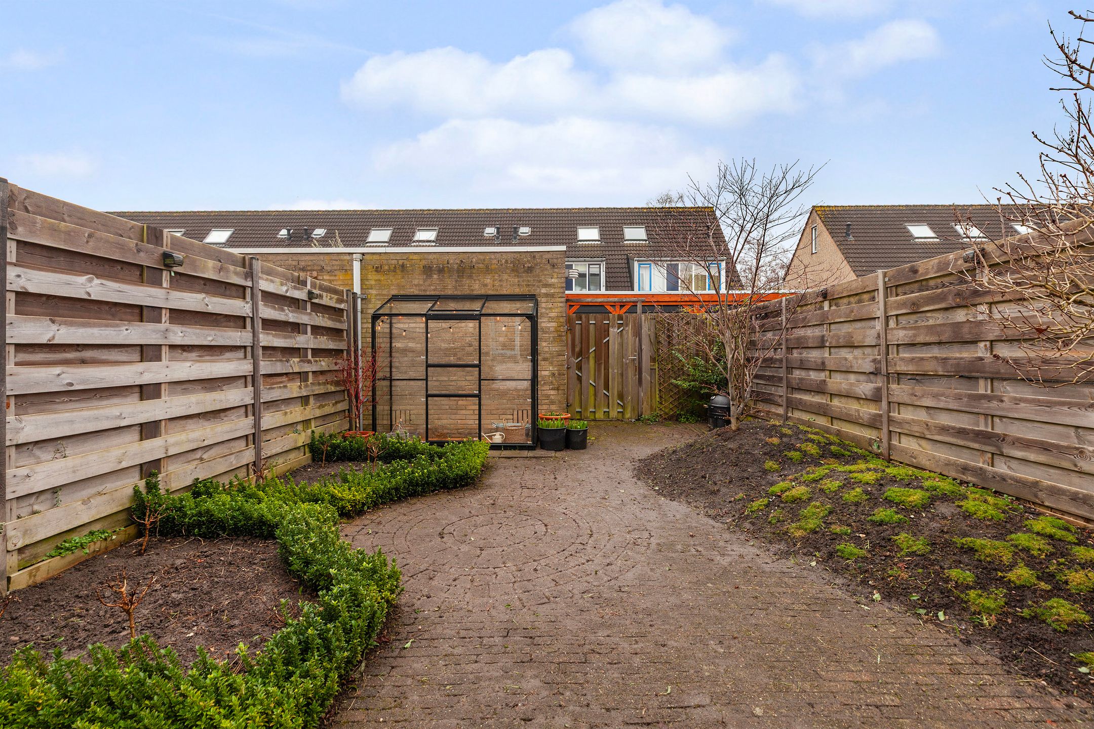 Foto 9 van Donaublauw 27