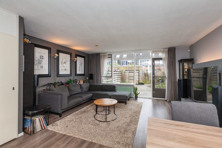 Foto 2 van Donaublauw 27