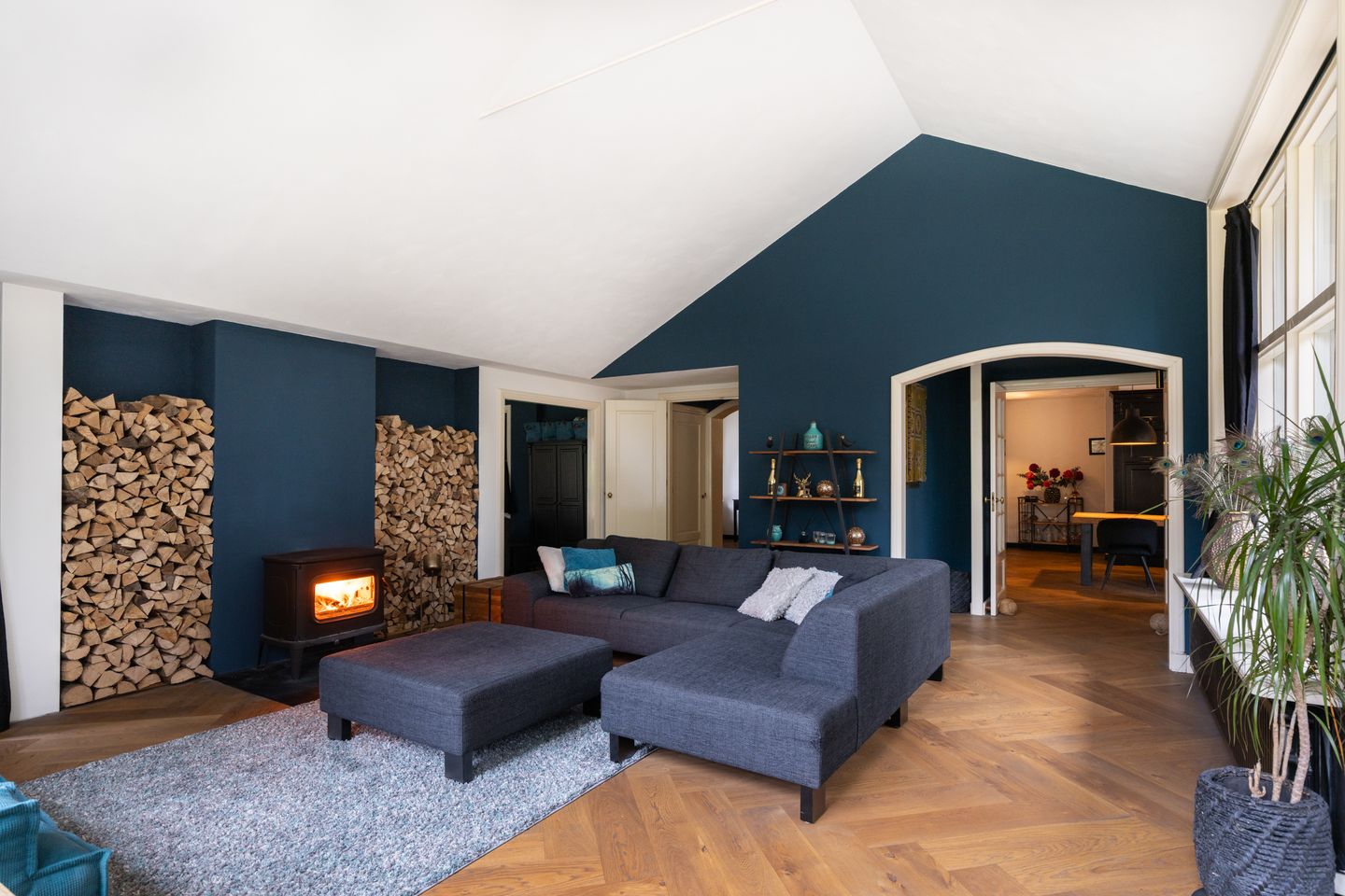 Foto 4 van Burg Roosmale Nepveulaan 2