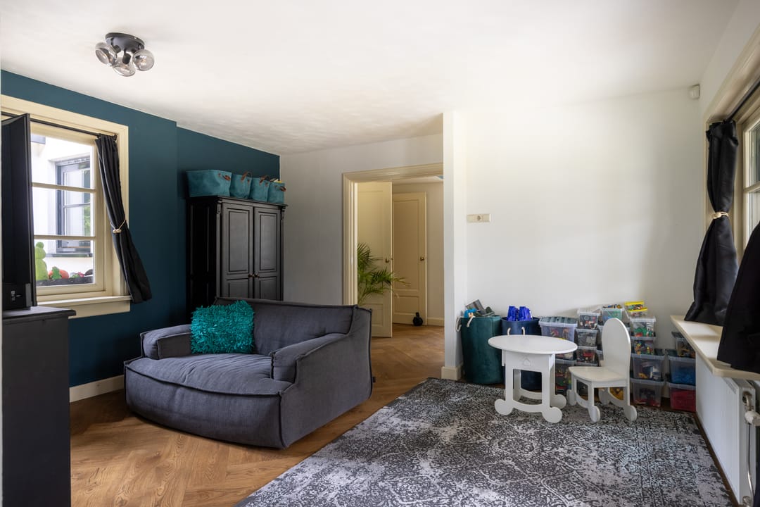 Foto 16 van Burg Roosmale Nepveulaan 2