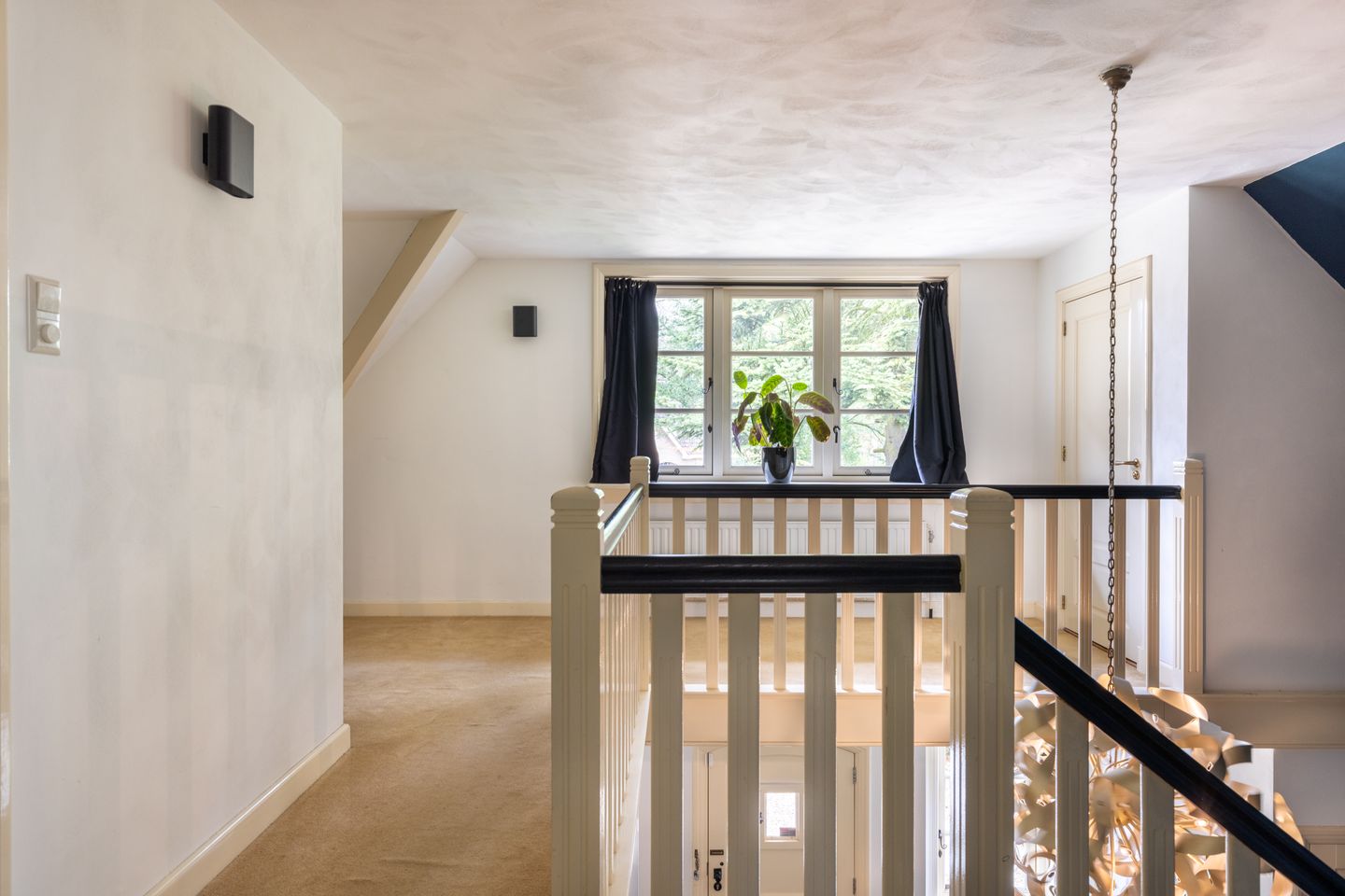 Foto 29 van Burg Roosmale Nepveulaan 2