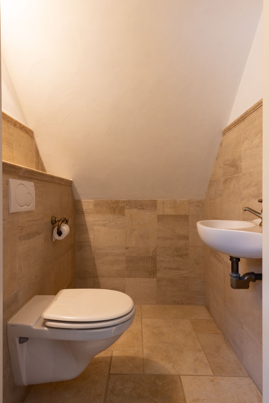 Foto 40 van Burg Roosmale Nepveulaan 2