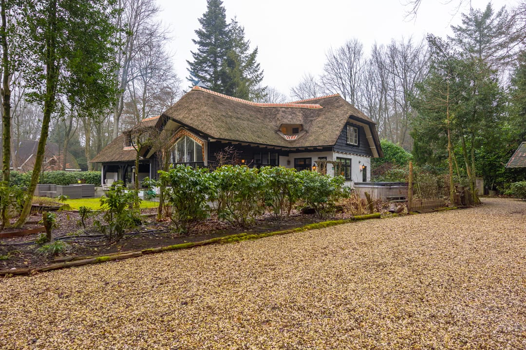 Foto 46 van Burg Roosmale Nepveulaan 2