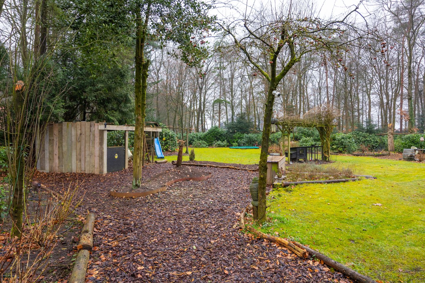 Foto 49 van Burg Roosmale Nepveulaan 2