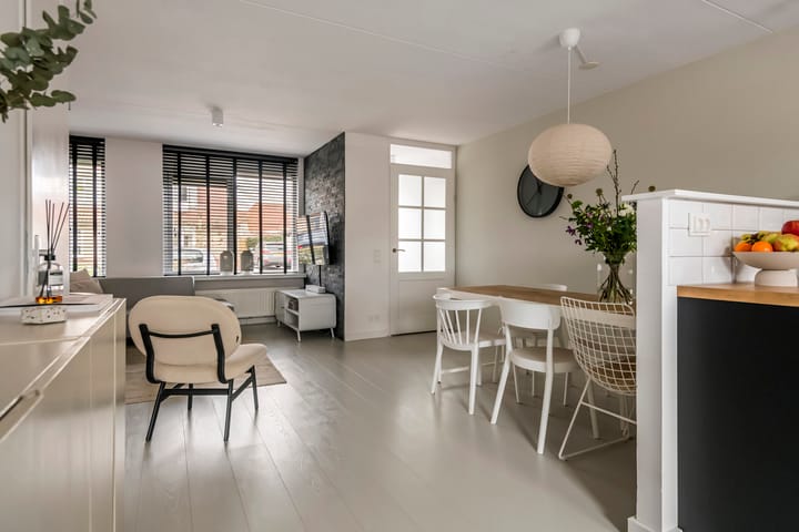 Photo 7 of H.J. Ganzemanstraat 18