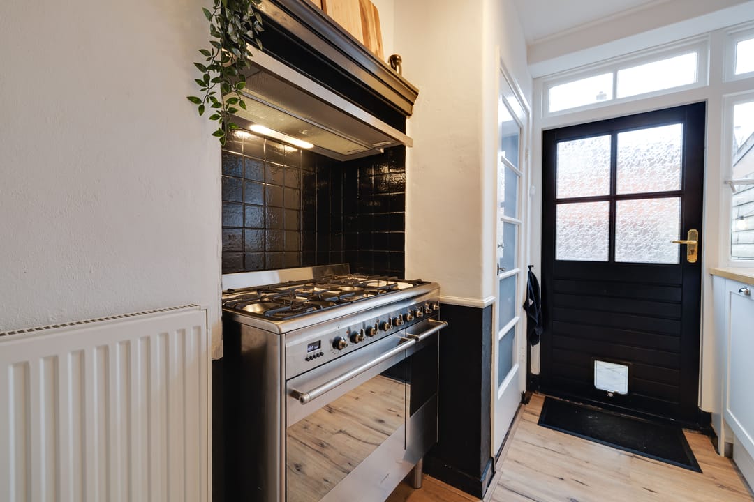 Photo 13 of Voorlandseweg 9