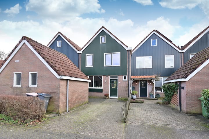 Foto 1 van Rendier 47