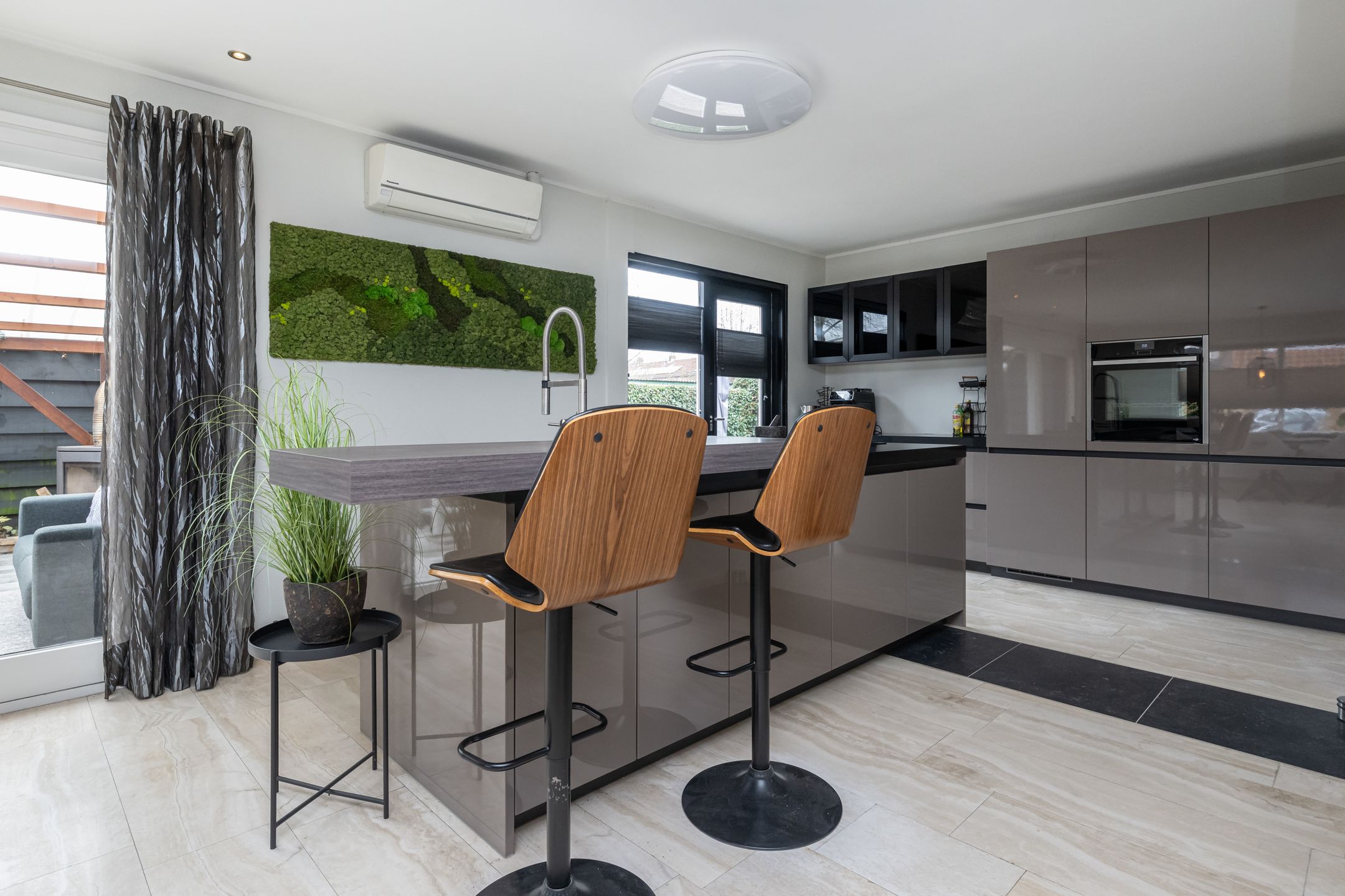 Photo 12 of Ds. Wentinkstraat 15-A